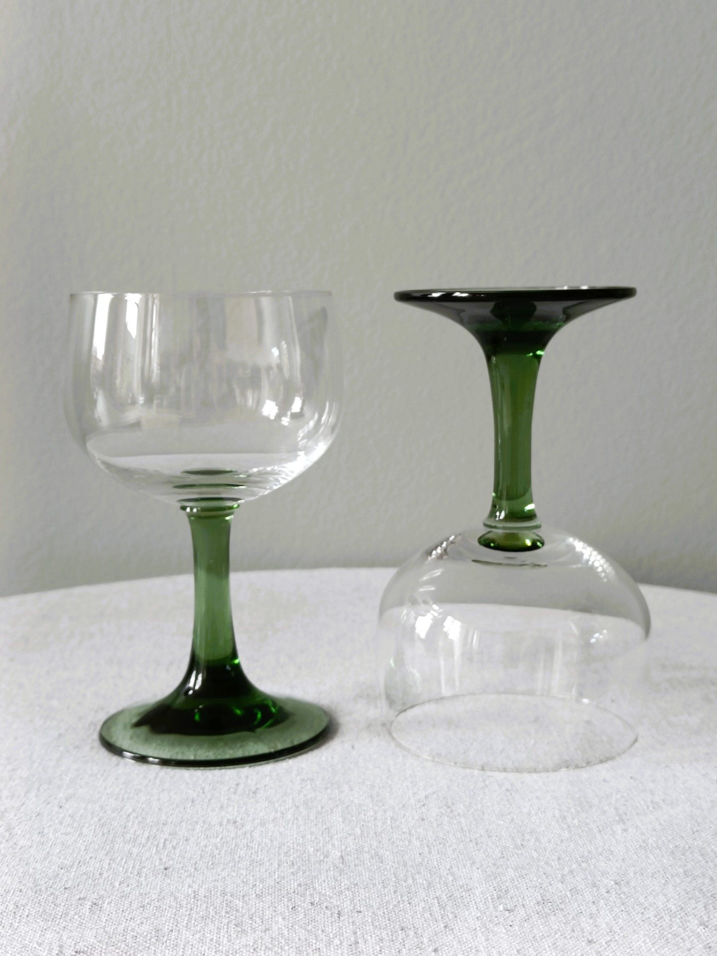 Moezelwijnglazen 200 ml op groene voet – Vintage Roemer glazen set van 10