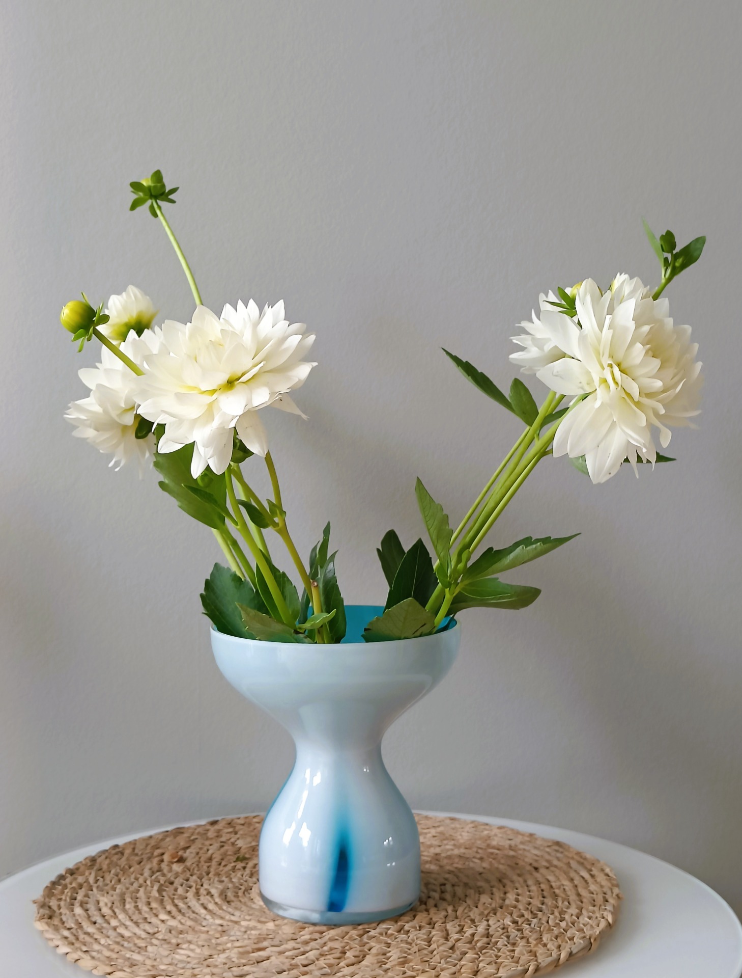 Bijzondere handgeblazen studiovaas uit Tsjechoslowakije, set van 2, collector's item, opalineglas